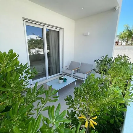 Moma House *