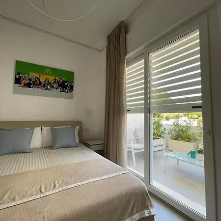 度假居 Moma House