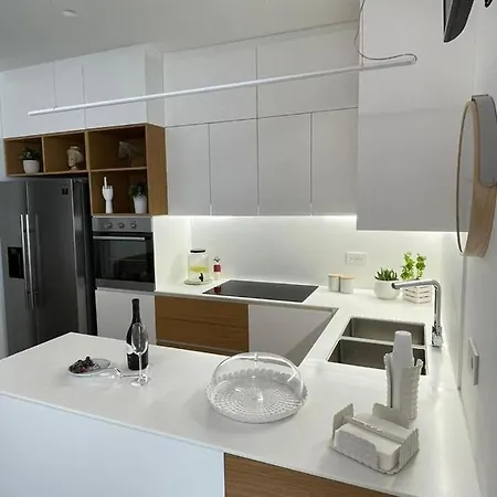 Moma House